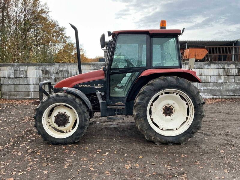 New Holland L85 DT - Tractor: foto 2 New Holland L85 DT - Tractor: foto 2