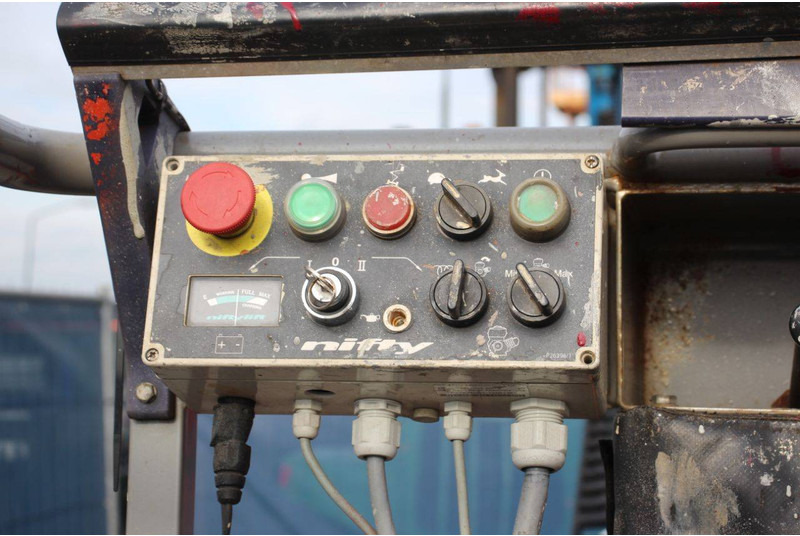 Plataforma articulada Niftylift HR12: foto 19 Plataforma articulada Niftylift HR12: foto 19