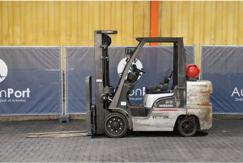 Nissan MC UG1F - Carretilla elevadora de gas: foto 2 Nissan MC UG1F - Carretilla elevadora de gas: foto 2