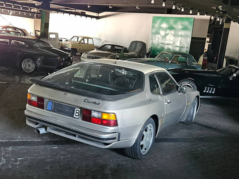Porsche 944 Turbo - Sedan: foto 4 Porsche 944 Turbo - Sedan: foto 4