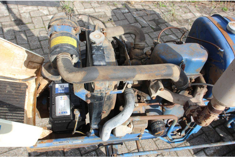 Tractor Satoh ST-1500 S: foto 14