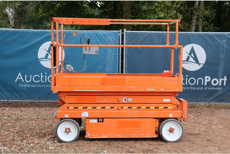 Skyjack SJ3220 - Plataforma de tijeras: foto 2 Skyjack SJ3220 - Plataforma de tijeras: foto 2