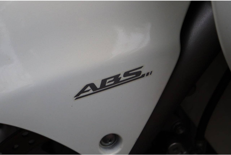 Motocicleta Suzuki Burgman 650 Executive: foto 13 Motocicleta Suzuki Burgman 650 Executive: foto 13