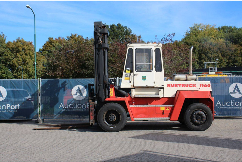 Svetruck 1260-30 - Carretilla elevadora diésel: foto 2 Svetruck 1260-30 - Carretilla elevadora diésel: foto 2