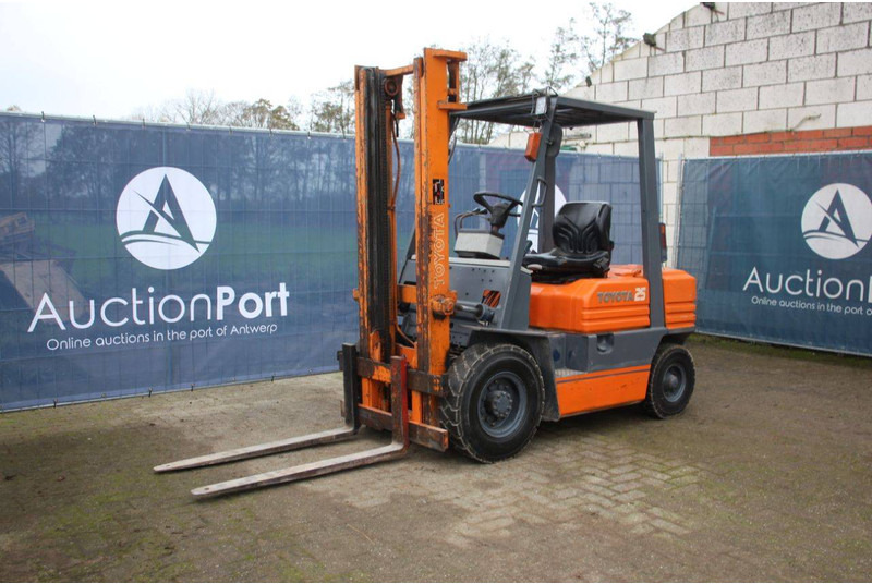 Carretilla elevadora Toyota 5FG25: foto 8