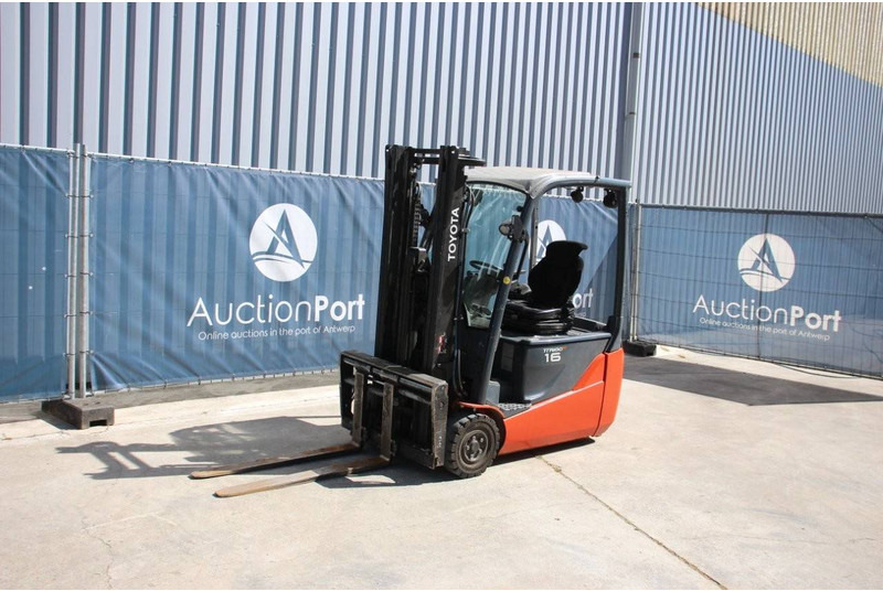 Carretilla elevadora eléctrica Toyota 8FBE16T: foto 8