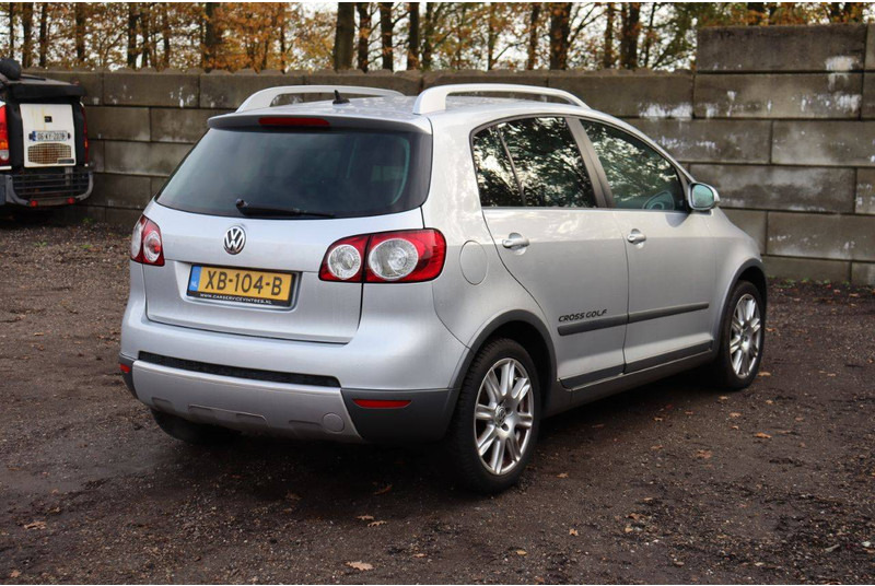 Sedan Volkswagen Golf Plus: foto 6