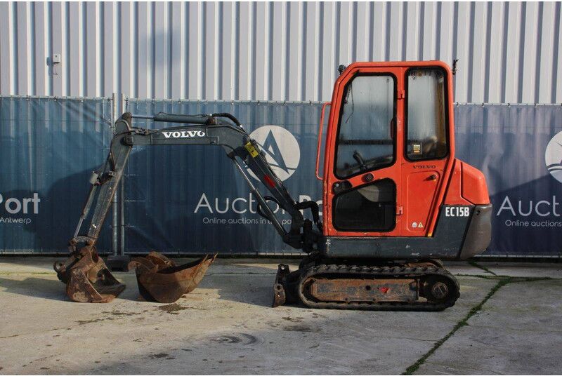 Volvo EC15B XTV - Miniexcavadora: foto 2 Volvo EC15B XTV - Miniexcavadora: foto 2