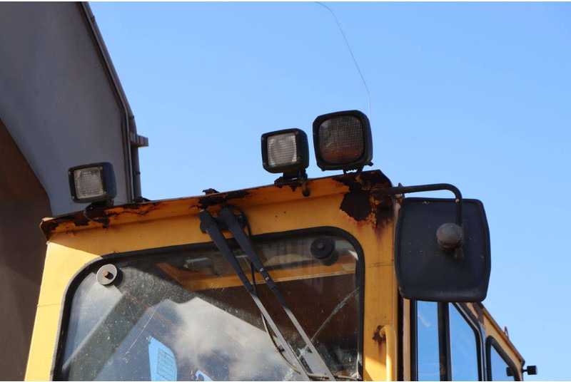 Excavadora de cadenas Volvo EC230B: foto 18