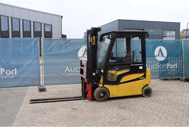 Yale ERP20VF - Carretilla elevadora eléctrica: foto 1 Yale ERP20VF - Carretilla elevadora eléctrica: foto 1