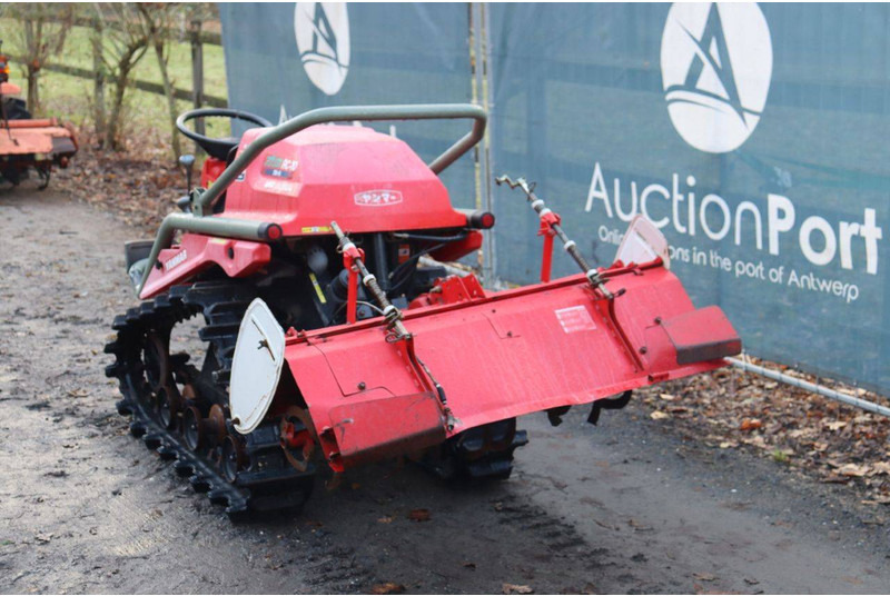 Yanmar AC10 - Equipo para trabajo del suelo: foto 4 Yanmar AC10 - Equipo para trabajo del suelo: foto 4