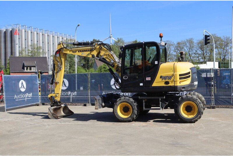Yanmar B95W - Excavadora de ruedas: foto 3 Yanmar B95W - Excavadora de ruedas: foto 3