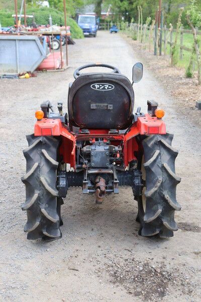 Yanmar Ke-3D - Tractor: foto 5 Yanmar Ke-3D - Tractor: foto 5