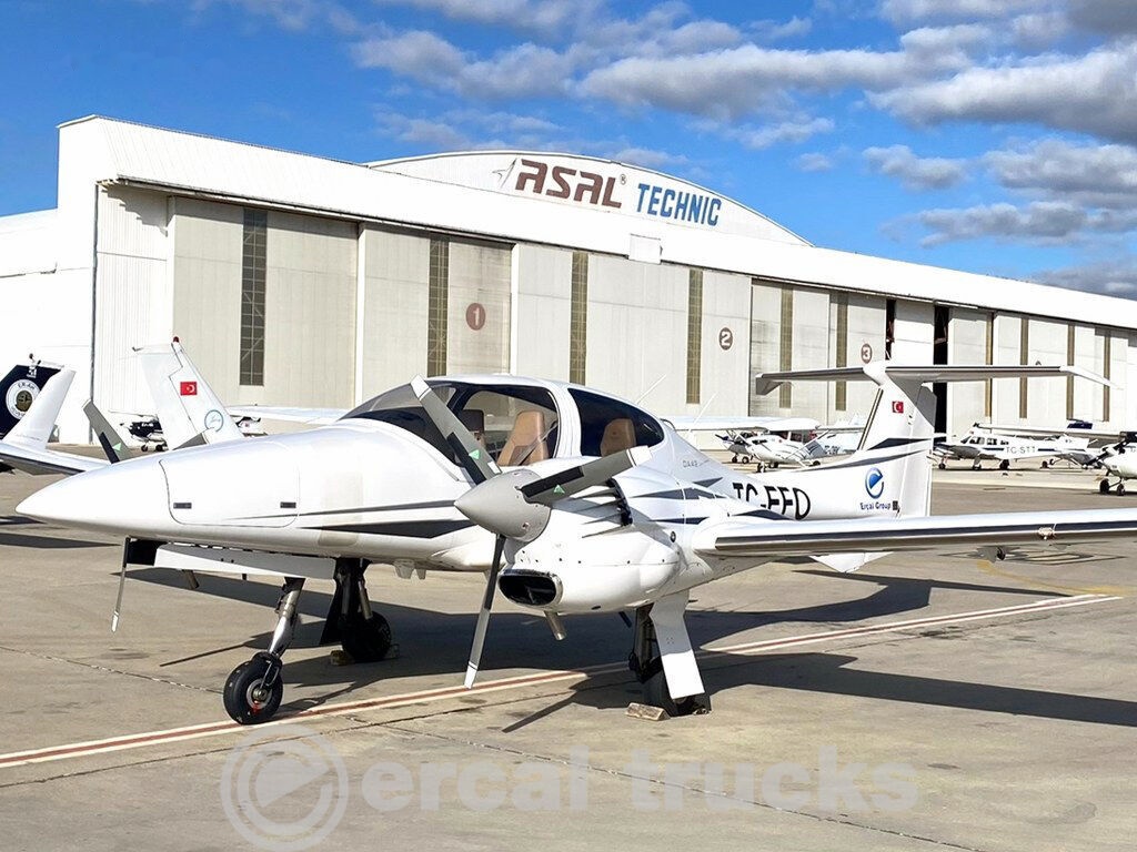 2008 Diamond DA42 Twin Star-Airplane - Equipo de apoyo en tierra: foto 1 2008 Diamond DA42 Twin Star-Airplane - Equipo de apoyo en tierra: foto 1