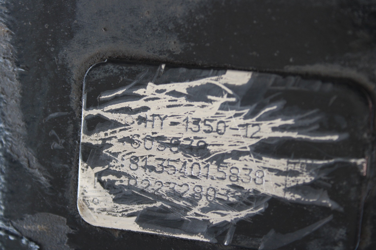 AXA SPATE MAN TGX HY-1350-12, 81.35401.5838 - Eje posterior para Camión: foto 2 AXA SPATE MAN TGX HY-1350-12, 81.35401.5838 - Eje posterior para Camión: foto 2