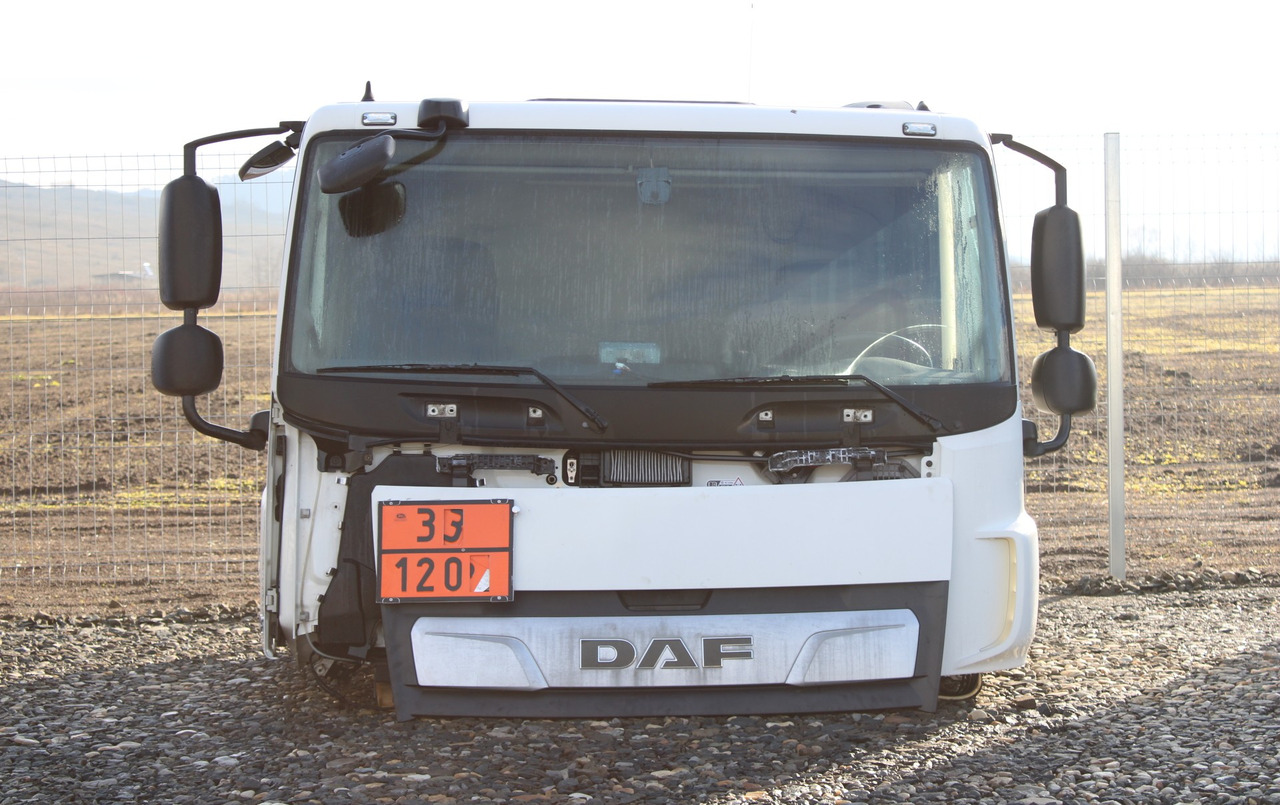 CABINA DAF CF SLEEPER CAB L2H1 - Cabina para Camión: foto 1 CABINA DAF CF SLEEPER CAB L2H1 - Cabina para Camión: foto 1