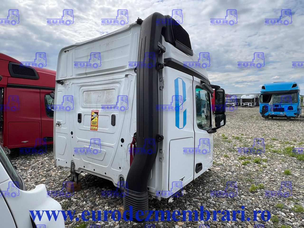 CABINA STREAMSPACE 2.5 MERCEDES ACTROS MP4 - Cabina para Camión: foto 4 CABINA STREAMSPACE 2.5 MERCEDES ACTROS MP4 - Cabina para Camión: foto 4