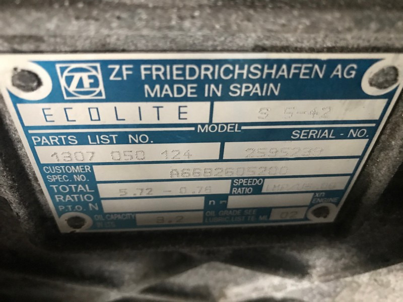 CUTIE DE VITEZE ZF S 5-42 R=5,72-0,76 - Caja de cambios para Camión: foto 3 CUTIE DE VITEZE ZF S 5-42 R=5,72-0,76 - Caja de cambios para Camión: foto 3