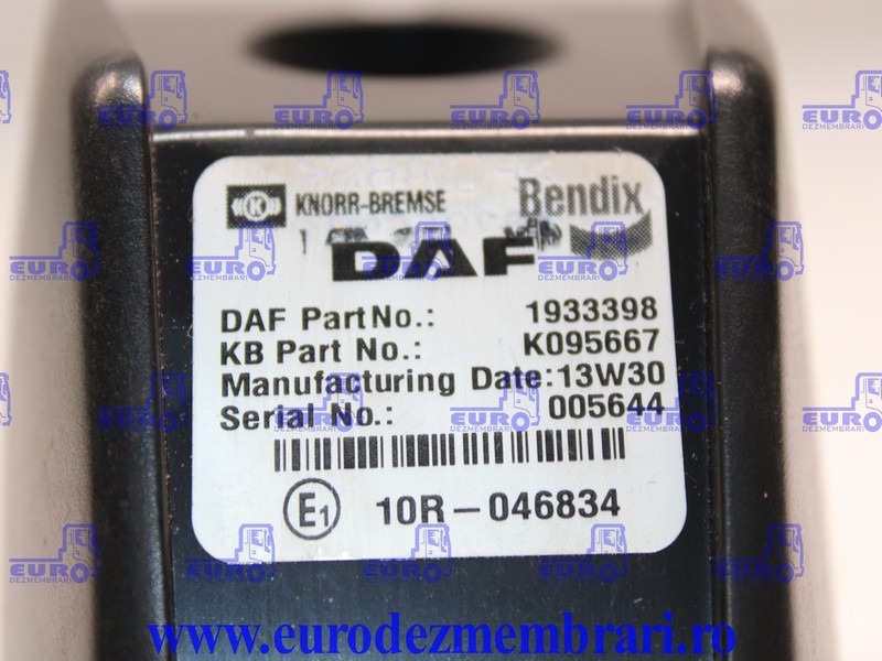 SENZOR RADAR DAF XF106 1933398, K095667 - Sensor para Camión: foto 4 SENZOR RADAR DAF XF106 1933398, K095667 - Sensor para Camión: foto 4