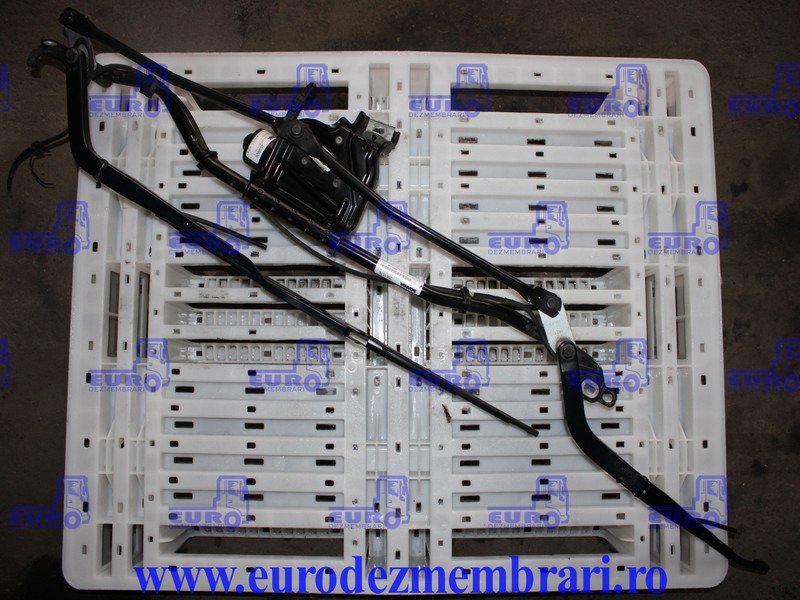 TIMONERIE + MOTORAS STERGATOARE PARBRIZ SCANIA SUPER 2561570, 2558026 - Limpiaparabrisas para Camión: foto 1 TIMONERIE + MOTORAS STERGATOARE PARBRIZ SCANIA SUPER 2561570, 2558026 - Limpiaparabrisas para Camión: foto 1