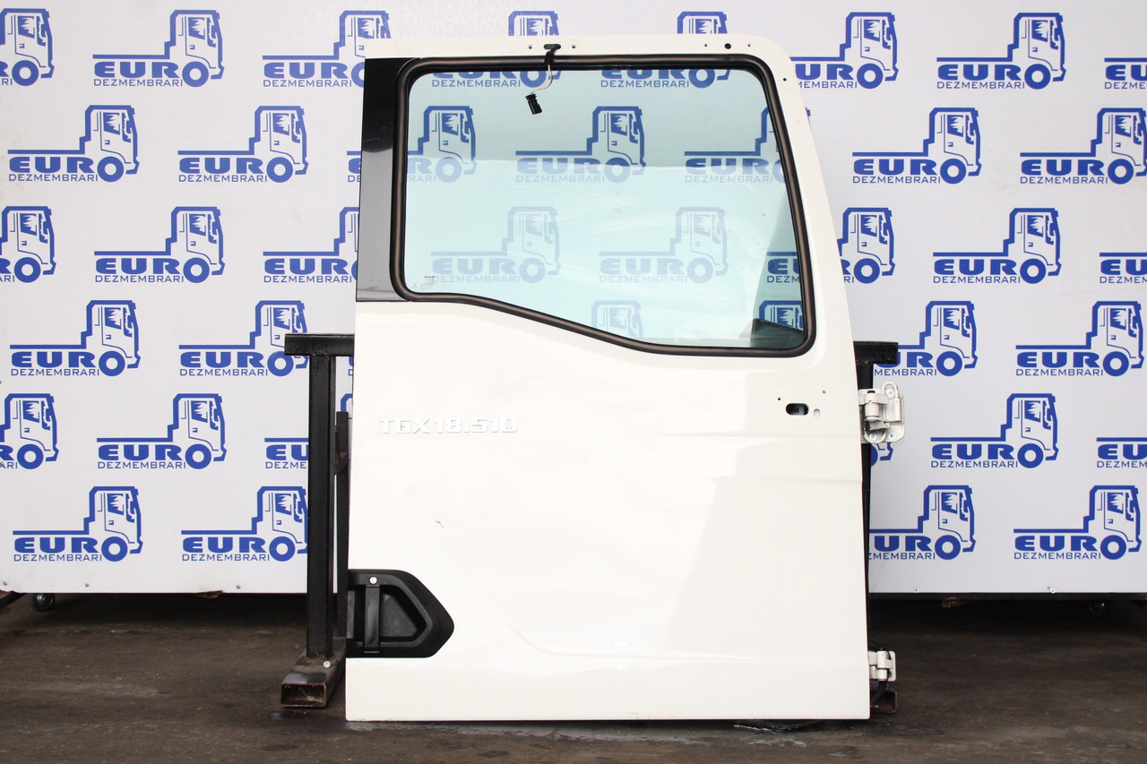 USA DREAPTA MAN TGX TG3 81.62600.4138 81.62600.4142 - Puerta y piezas para Camión: foto 2 USA DREAPTA MAN TGX TG3 81.62600.4138 81.62600.4142 - Puerta y piezas para Camión: foto 2