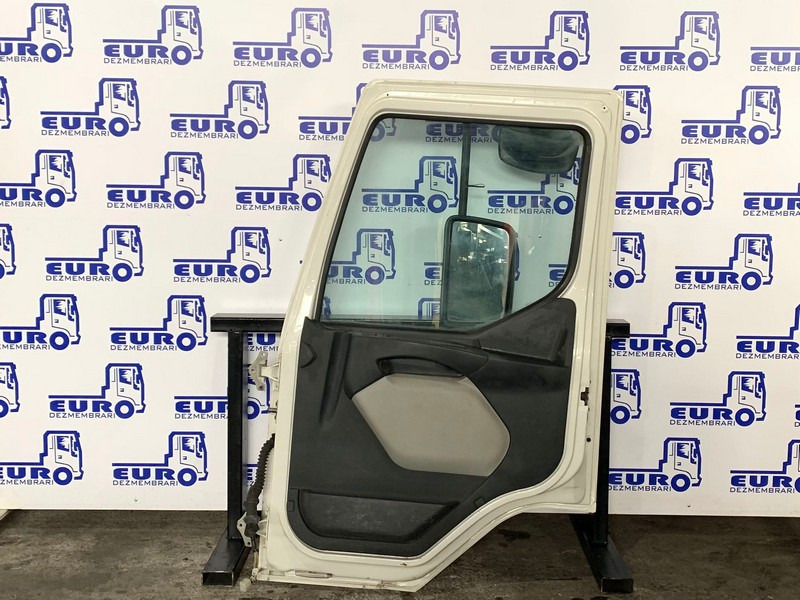 USA DREAPTA RENAULT D WIDE - Puerta y piezas para Camión: foto 2 USA DREAPTA RENAULT D WIDE - Puerta y piezas para Camión: foto 2