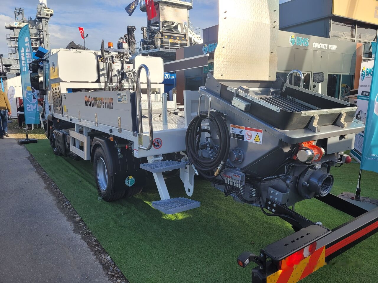 Bomba de hormigón nuevo MERCEDES-BENZ New BMS BLP 14-09 on chassis: foto 7 Bomba de hormigón nuevo MERCEDES-BENZ New BMS BLP 14-09 on chassis: foto 7