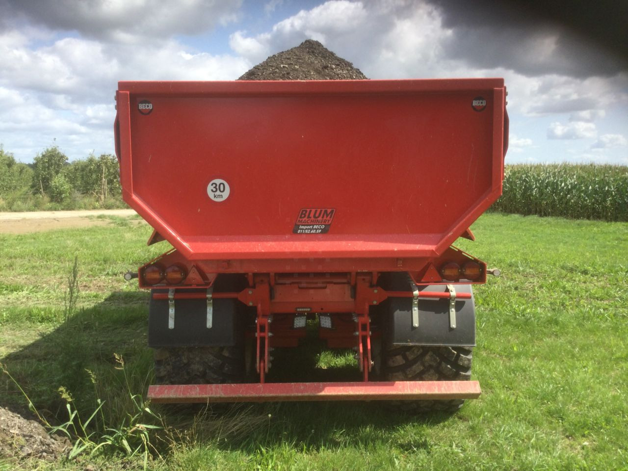 Beco Maxxim 260 - Volquete remolque: foto 4 Beco Maxxim 260 - Volquete remolque: foto 4