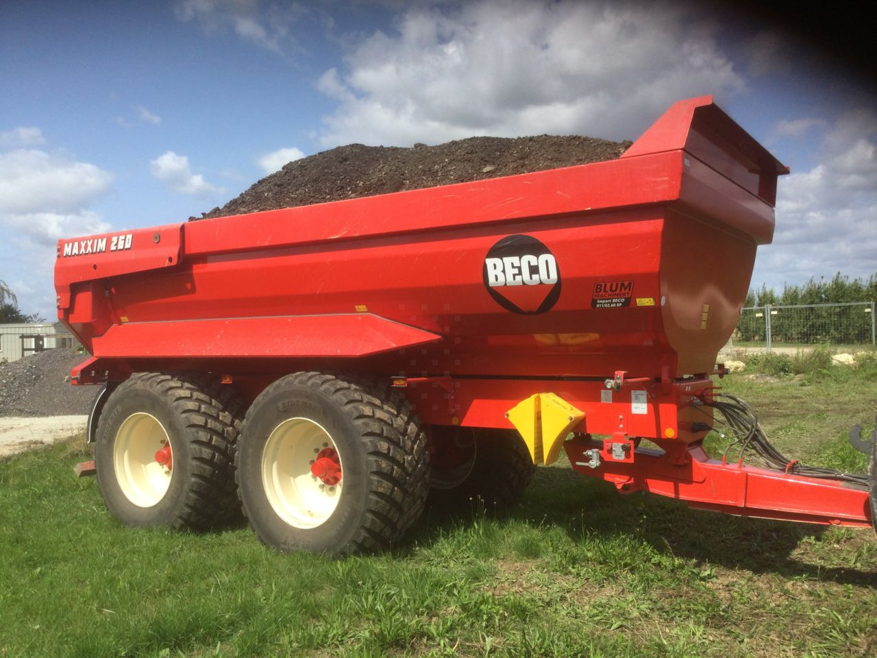 Beco Maxxim 260 - Volquete remolque: foto 2 Beco Maxxim 260 - Volquete remolque: foto 2