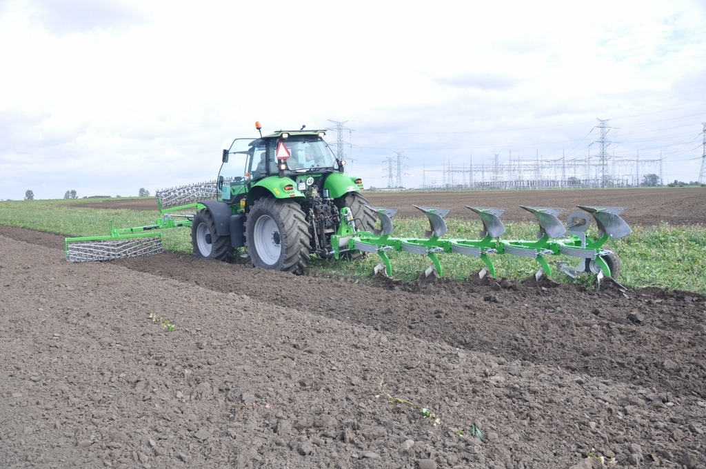 Bomet Wielozadaniowe wały zębate na przedni TUZ/ Vielzweck - Zahnwalze -Frontdreipunktanbau / Multi-purpose toothed rollers / Вал для передней навески - Rodillo agrícola: foto 1 Bomet Wielozadaniowe wały zębate na przedni TUZ/ Vielzweck - Zahnwalze -Frontdreipunktanbau / Multi-purpose toothed rollers / Вал для передней навески - Rodillo agrícola: foto 1