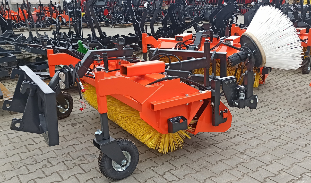 Metal-Technik Zamiatarka TOP MT 1600mm/ Sweeper / Kehrmaschine / Подметальная машина - Barredora cucharón: foto 5 Metal-Technik Zamiatarka TOP MT 1600mm/ Sweeper / Kehrmaschine / Подметальная машина - Barredora cucharón: foto 5