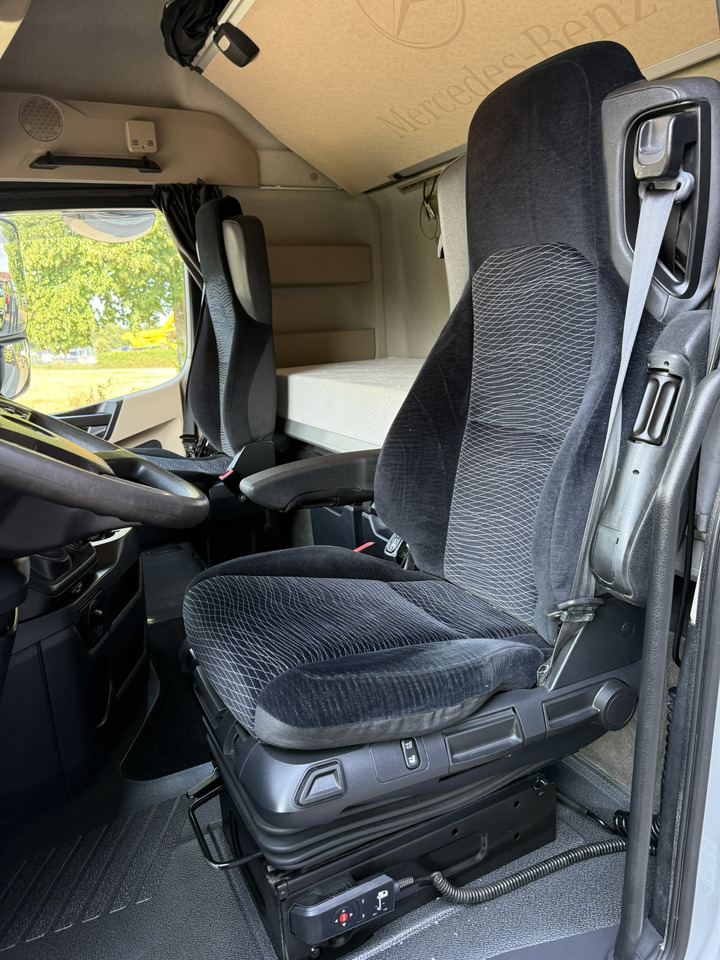 Leasing financiero de Mercedes-Benz 2015 Actros 4158 SLT 8x4 (ZGG 155 t) leasing Mercedes-Benz 2015 Actros 4158 SLT 8x4 (ZGG 155 t): foto 11