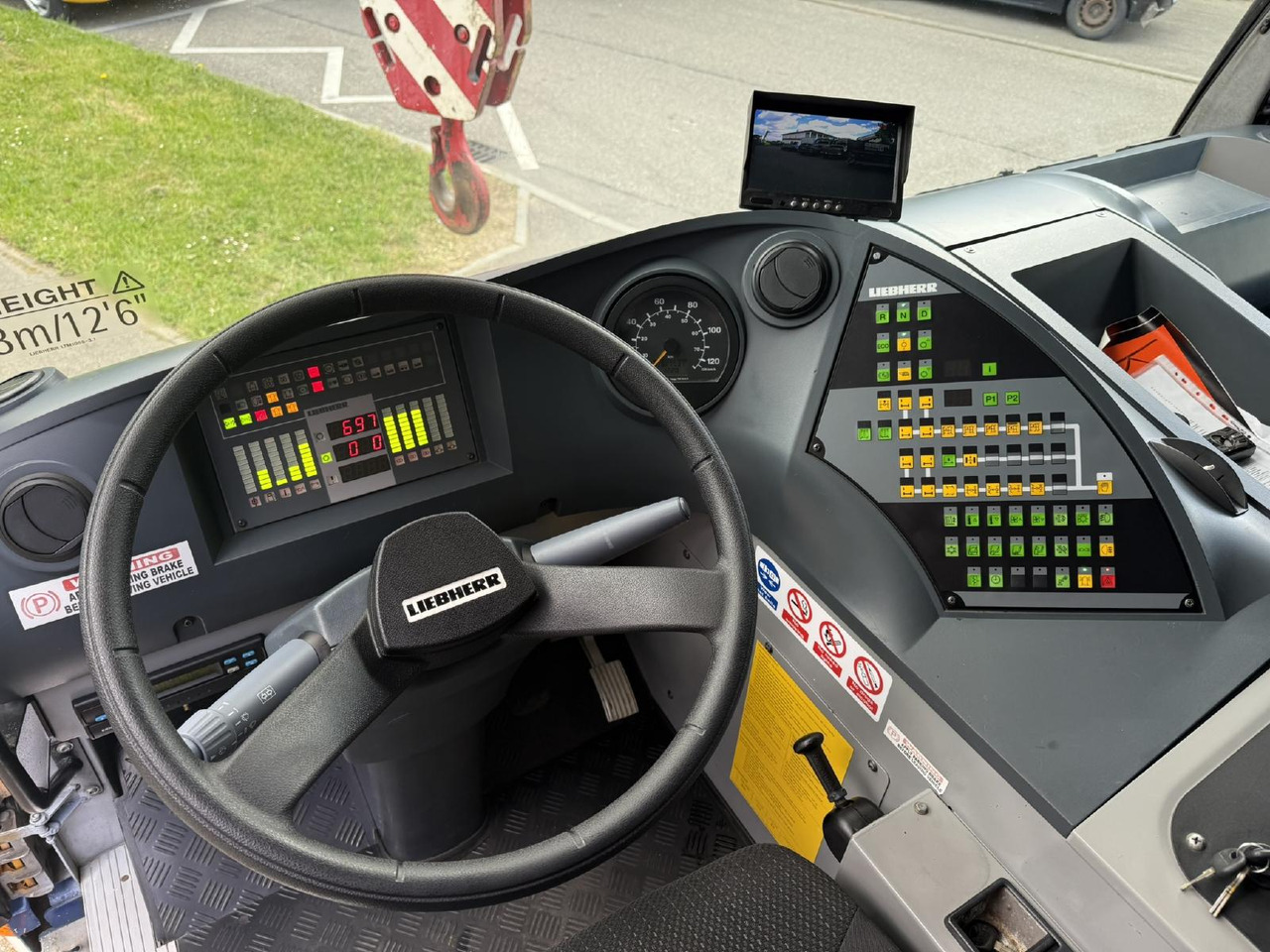 Autogrúa Liebherr LTM 1055-3.1 (05 - 055 855) | 6 x 6: foto 13