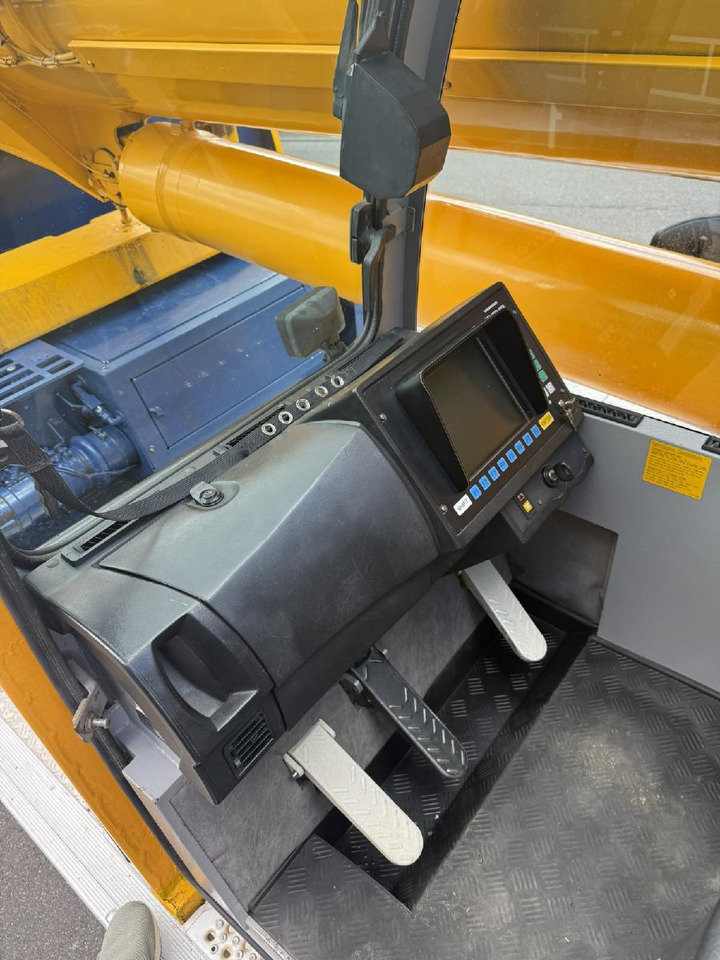 Autogrúa Liebherr LTM 1055-3.1 (05 - 055 855) | 6 x 6: foto 25