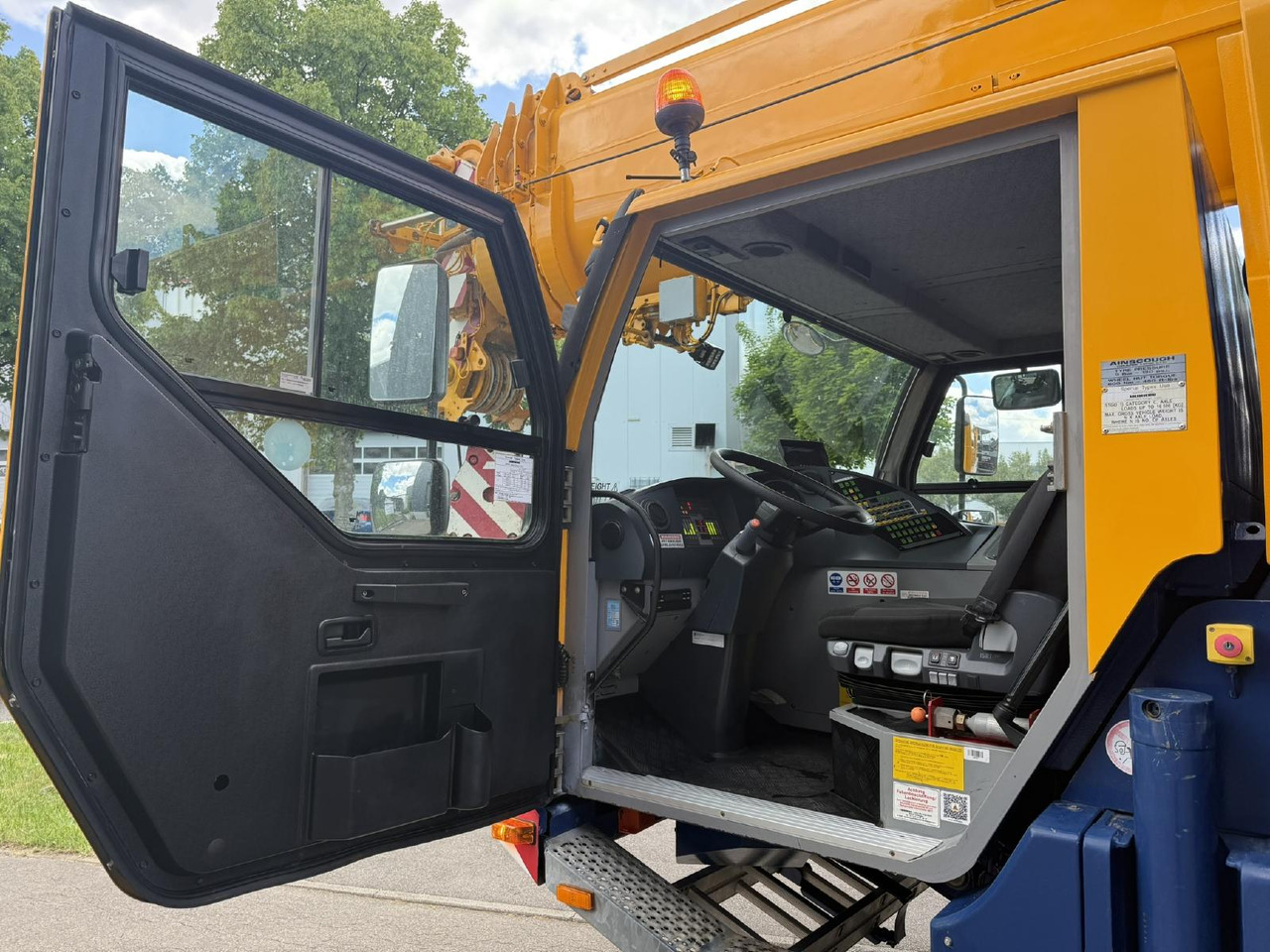 Autogrúa Liebherr LTM 1055-3.1 (05 - 055 855) | 6 x 6: foto 11