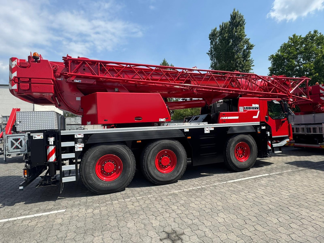 Liebherr LTM 1060-3.1 (2021 - 058 842) - Autogrúa: foto 1 Liebherr LTM 1060-3.1 (2021 - 058 842) - Autogrúa: foto 1