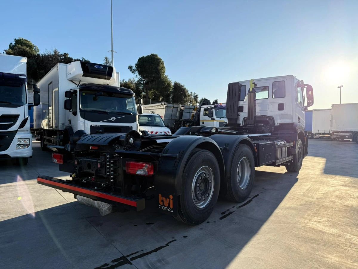 IVECO AD280X46 YPS ON X-Way - Multibasculante camión: foto 3 IVECO AD280X46 YPS ON X-Way - Multibasculante camión: foto 3