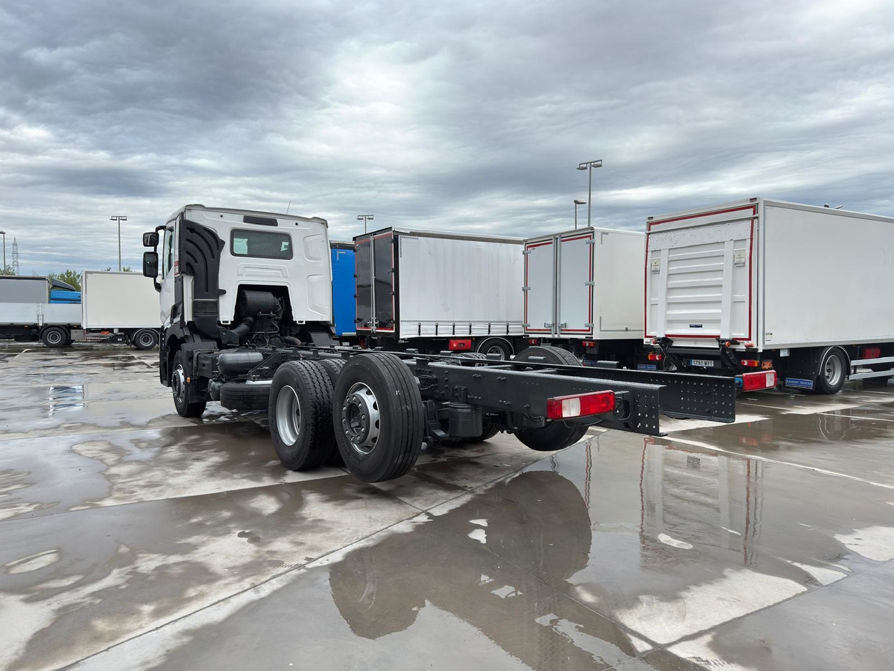 RENAULT C380.26 E6 (Chassis) - Chasis camión: foto 3 RENAULT C380.26 E6 (Chassis) - Chasis camión: foto 3