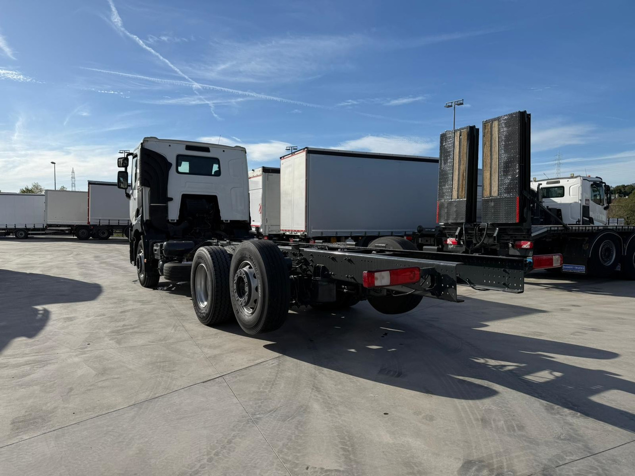 RENAULT C380.26 E6 (Chassis) - Chasis camión: foto 4 RENAULT C380.26 E6 (Chassis) - Chasis camión: foto 4