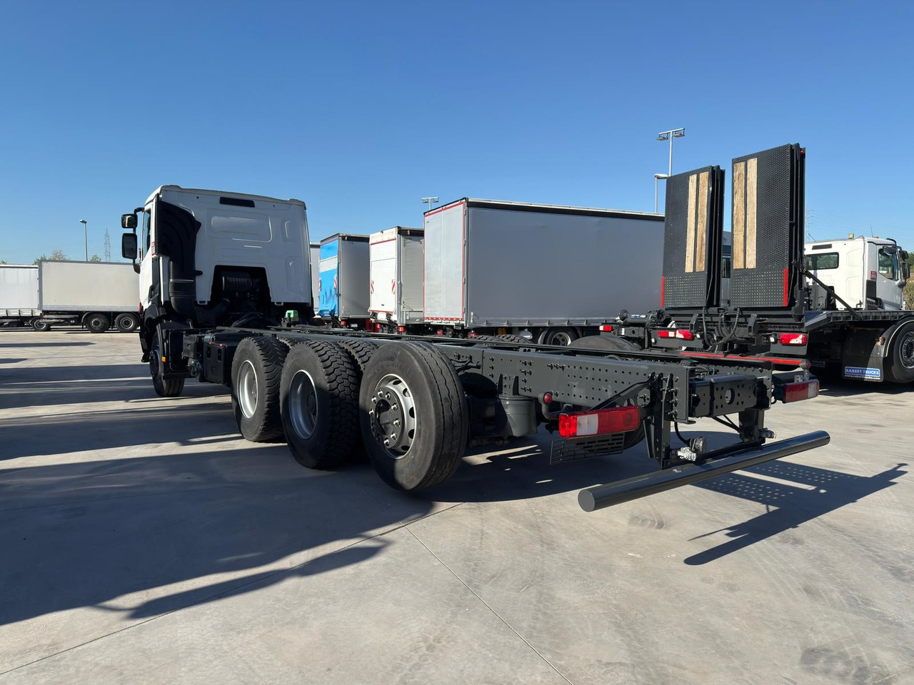 RENAULT C460 E6 (Chassis) - Chasis camión: foto 4 RENAULT C460 E6 (Chassis) - Chasis camión: foto 4