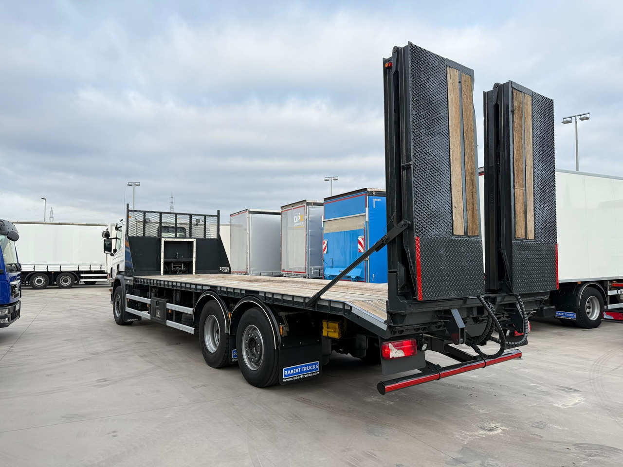 SCANIA P410 E6 (Machinery Carrier) - Portavehículos camión: foto 4 SCANIA P410 E6 (Machinery Carrier) - Portavehículos camión: foto 4