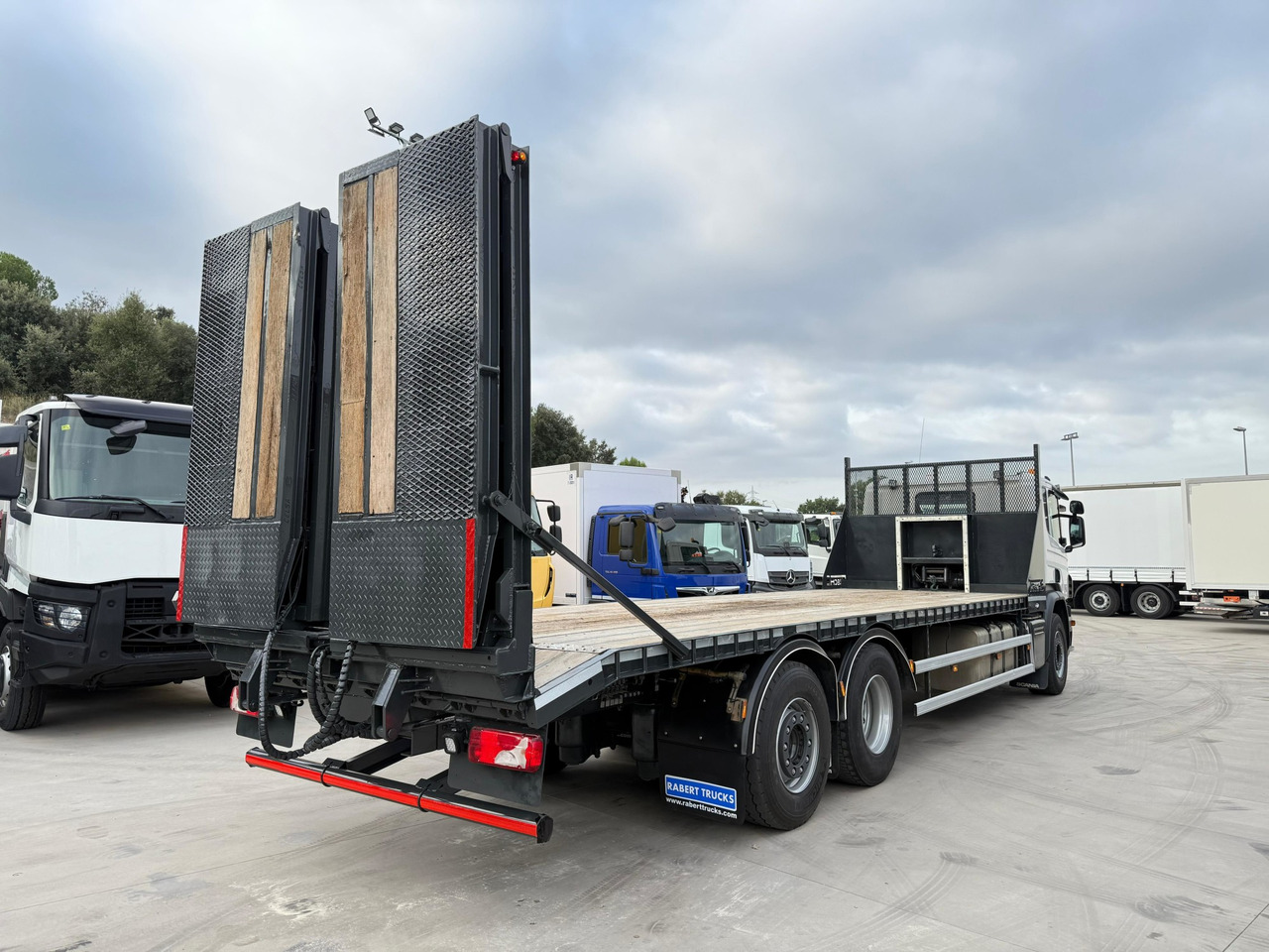 SCANIA P410 E6 (Machinery Carrier) - Portavehículos camión: foto 3 SCANIA P410 E6 (Machinery Carrier) - Portavehículos camión: foto 3