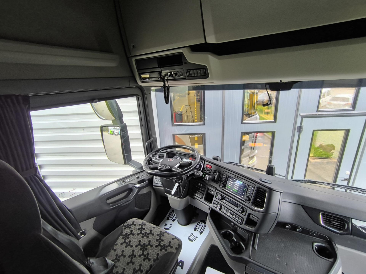 Cabeza tractora SCANIA R 500 A6x2NB: foto 9