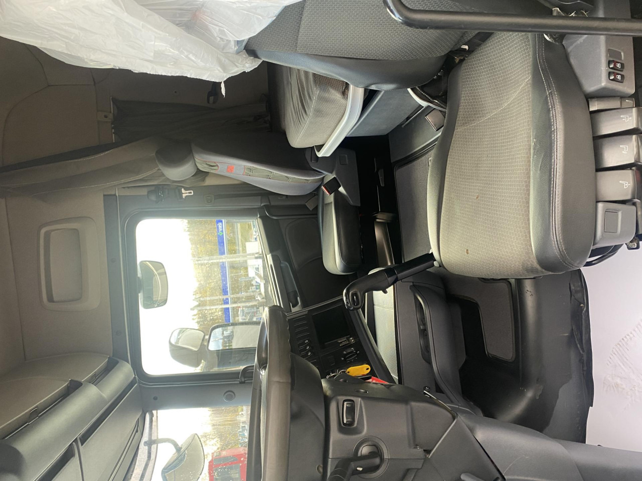 SCANIA R 440 CB6x4HSA - Chasis camión: foto 2 SCANIA R 440 CB6x4HSA - Chasis camión: foto 2
