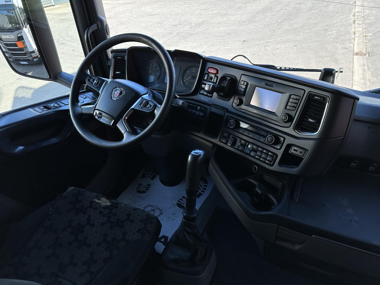 SCANIA R 450 B6x4HZ - Chasis camión: foto 2 SCANIA R 450 B6x4HZ - Chasis camión: foto 2