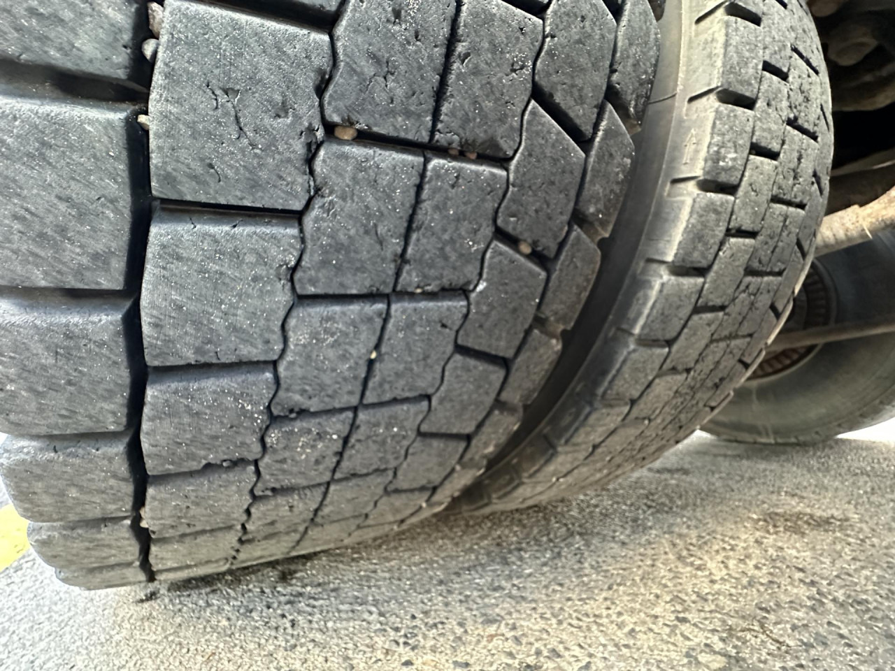 SCANIA R 450 CB6x4HHZ - Chasis camión: foto 2 SCANIA R 450 CB6x4HHZ - Chasis camión: foto 2