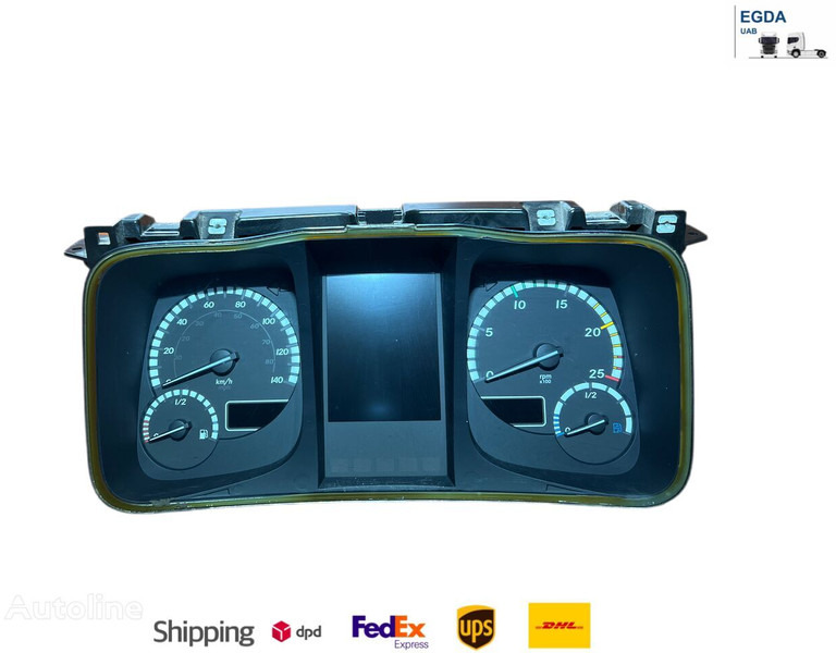 Mercedes-Benz - Salpicadero: foto 1 Mercedes-Benz - Salpicadero: foto 1