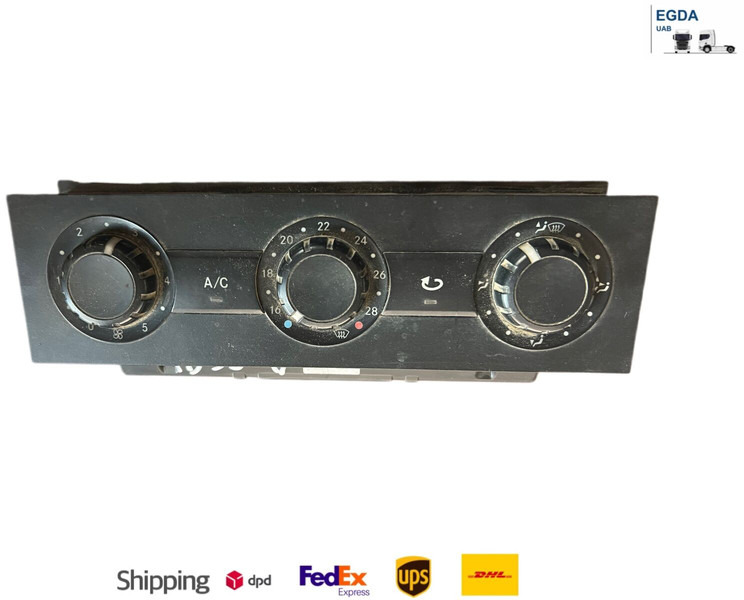 Mercedes-Benz - Salpicadero: foto 1 Mercedes-Benz - Salpicadero: foto 1