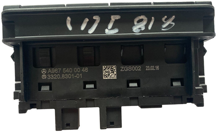 Mercedes-Benz - Salpicadero: foto 2 Mercedes-Benz - Salpicadero: foto 2