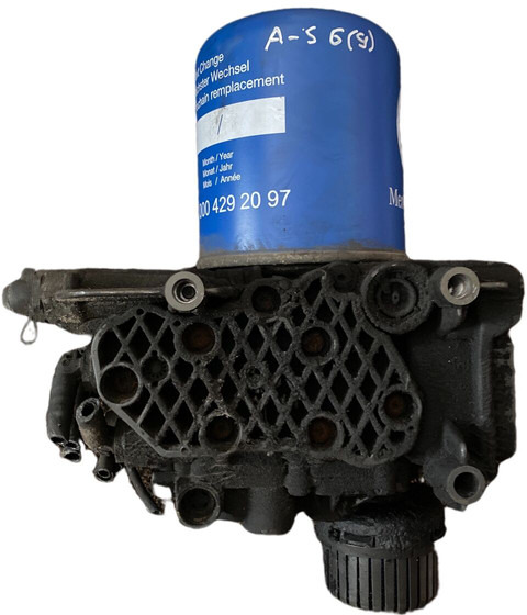 Mercedes-Benz - Filtro de combustible: foto 1 Mercedes-Benz - Filtro de combustible: foto 1